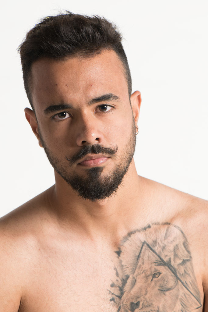 Samuele se une a la agencia de modelos Bewateragency